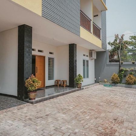 Reddoorz Syariah Near Pahoman Stadium Lampung باندار لامبونغ المظهر الخارجي الصورة